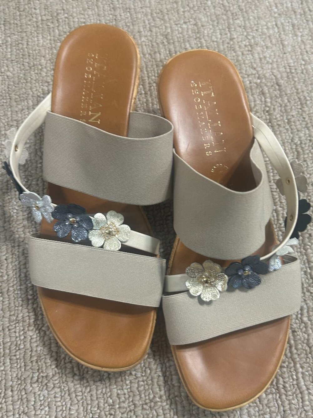 Italian Shoemakers Beige Shoes – Size 10 – Like New